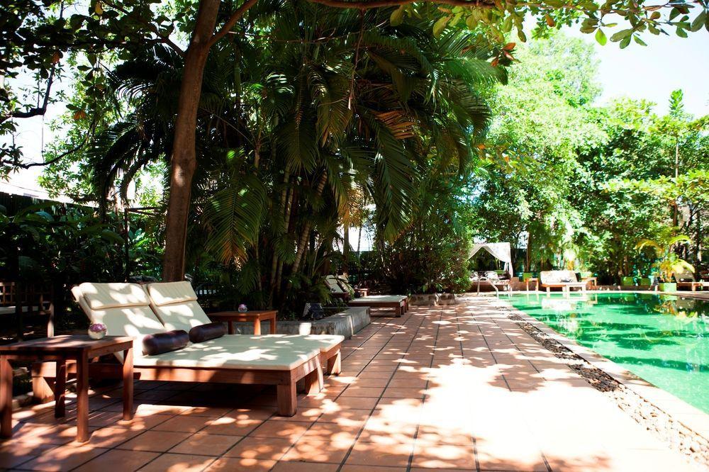 The Kabiki Hotell Phnom Penh Exteriör bild