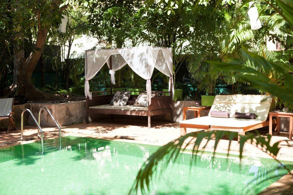 The Kabiki Hotell Phnom Penh Exteriör bild