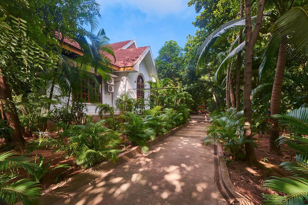 The Kabiki Hotell Phnom Penh Exteriör bild